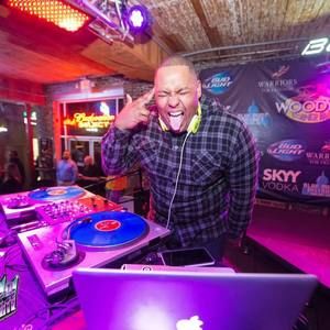 Meet your Posher, Adam